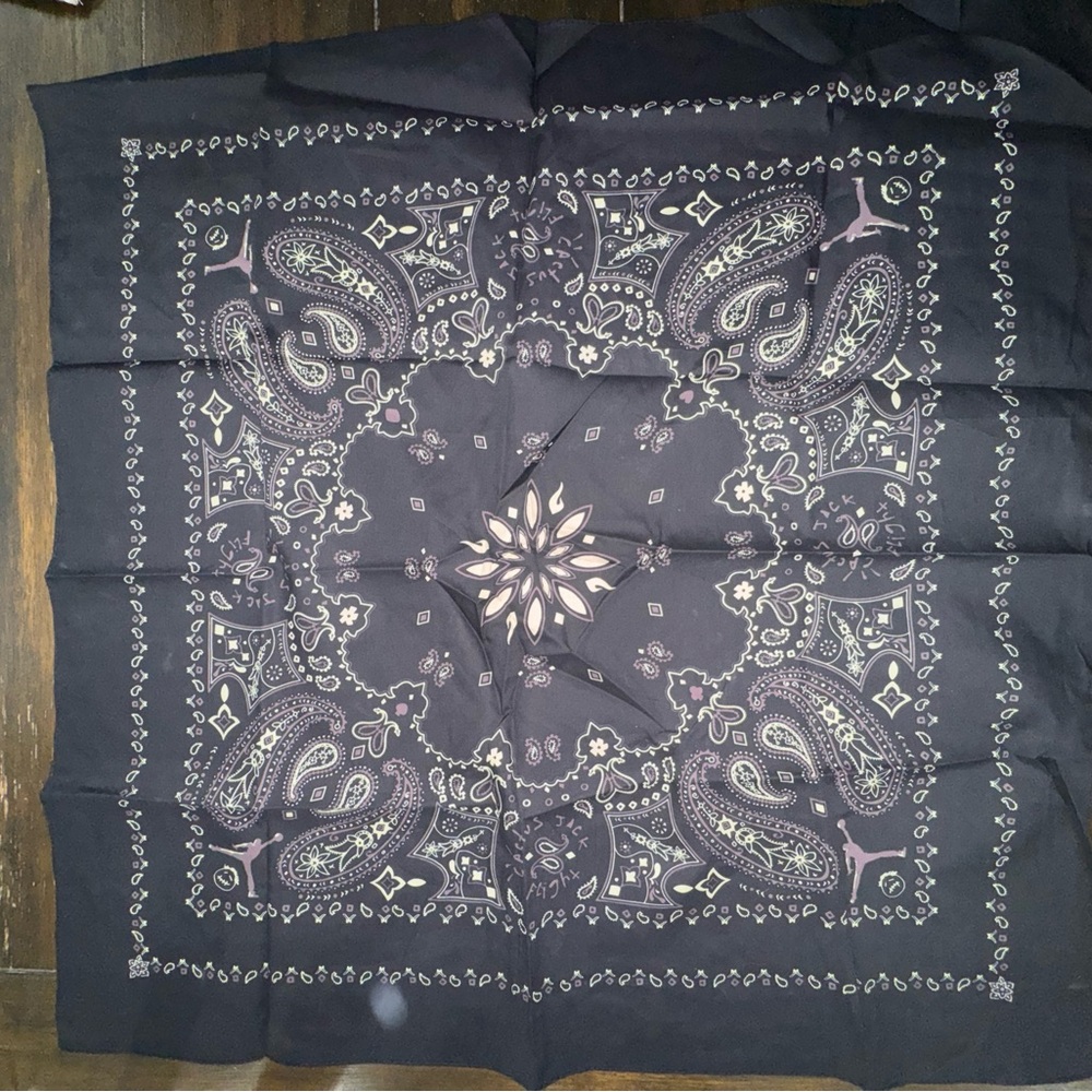 TRAVIS SCOTT AJ1 bandana